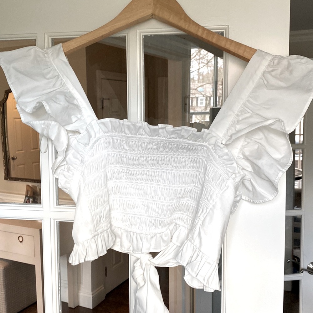 Flutter sleeve open back with tie closure white crop top. Altered State. Xs